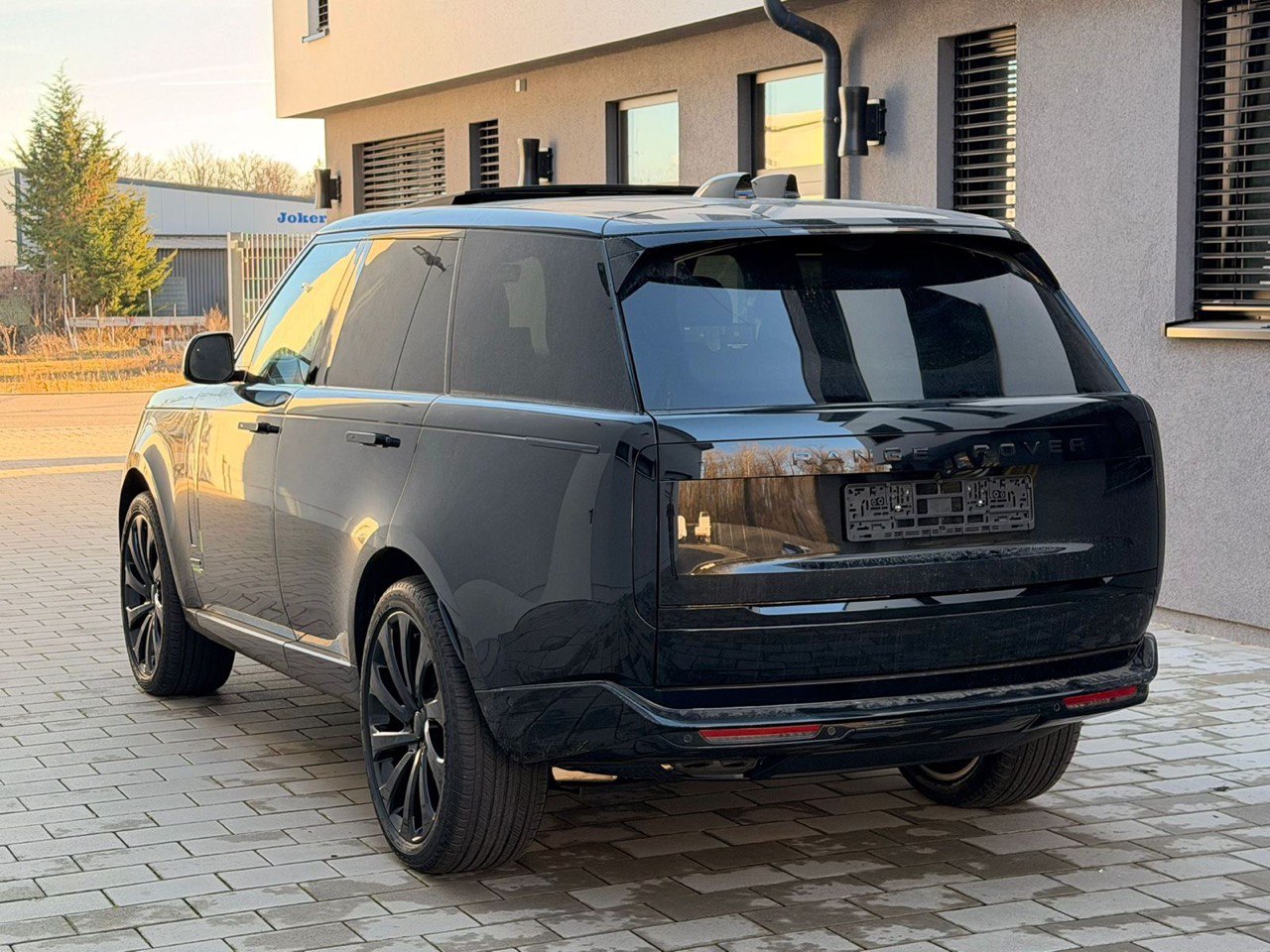 Купить Land Rover Range Rover D350 Autobiography в Москве | rt-global.ru
