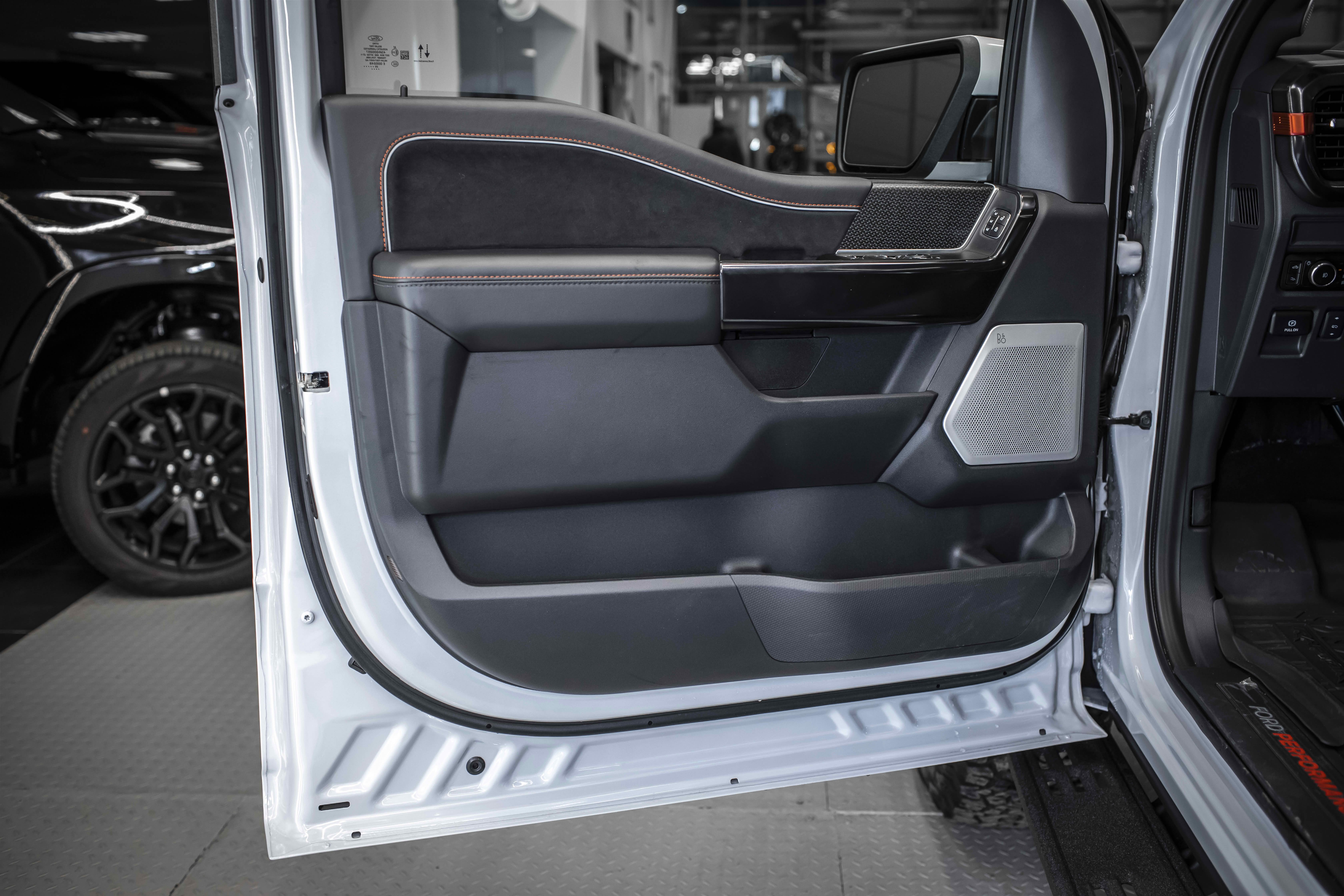Ford F-150 Raptor R Space White | Купить в Москве | rt-global.ru